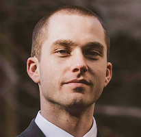 Thomas Whitfield na portrétu jako expert na kryptotrh a analytik obchodování